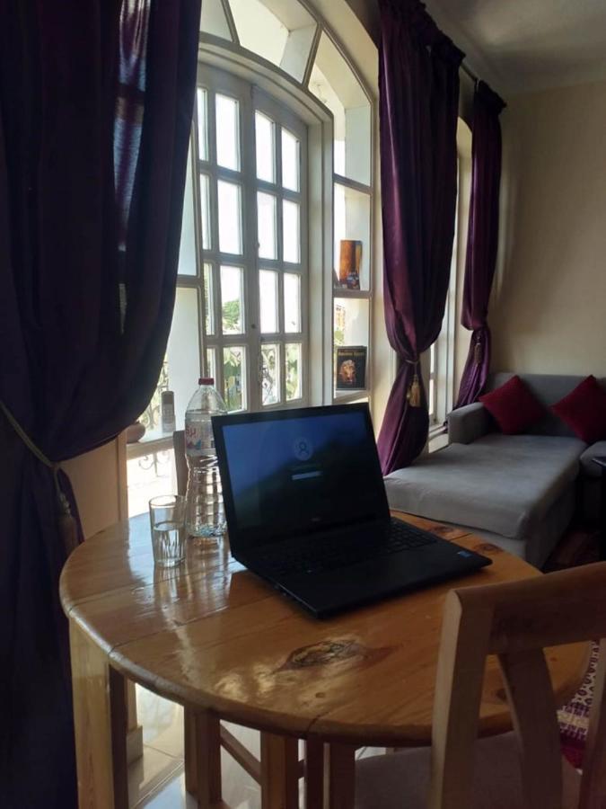 Adam Apartments Луксор Екстериор снимка