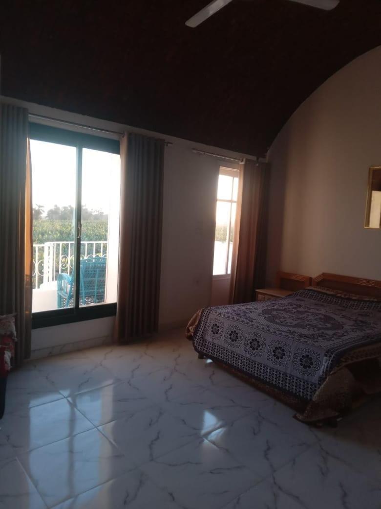 Adam Apartments Луксор Екстериор снимка